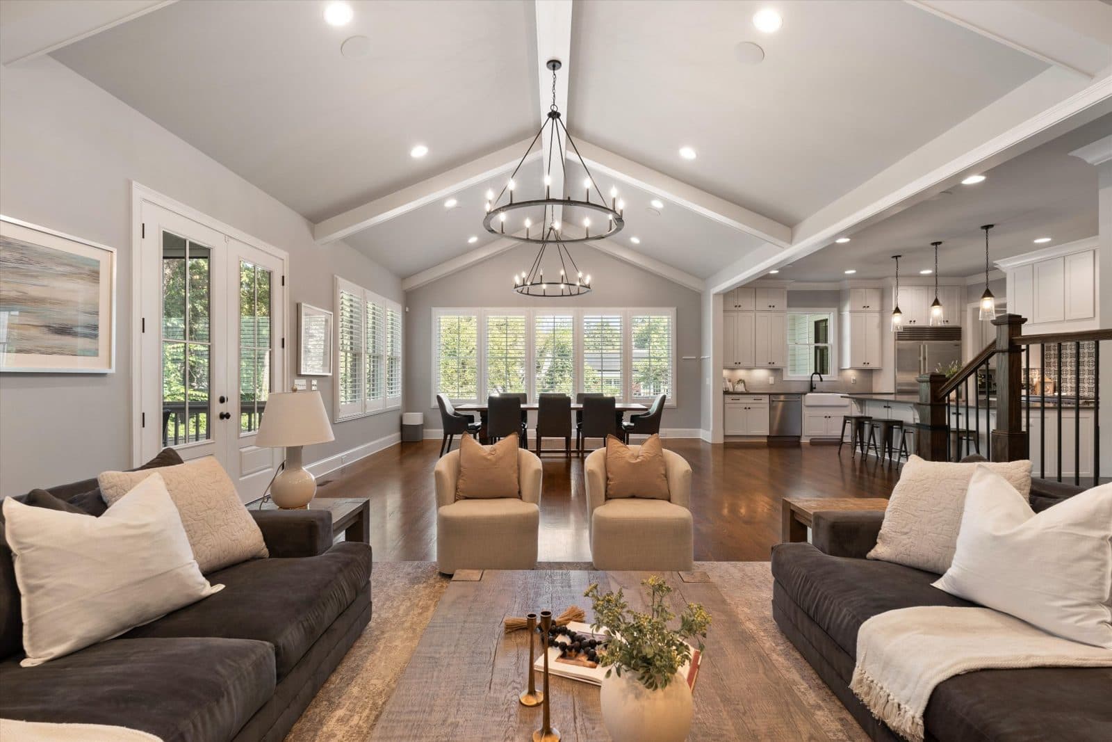 Kitchen with a Wolf range and a large island at 4007 Outer Dr, Oak Hill Nashville